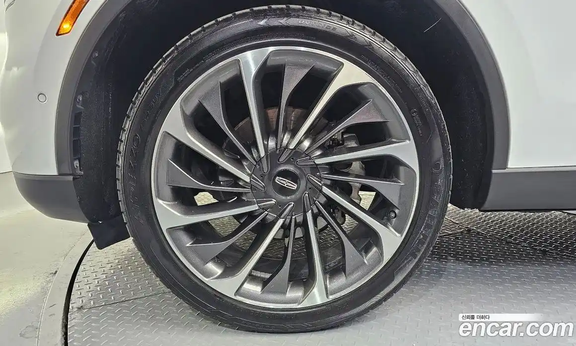 Lincoln Aviator 2020 3.0 гидро в Москве № 304217, фото 5