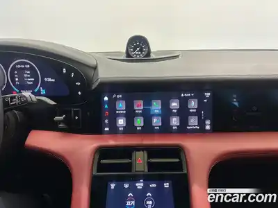 Porsche Taycan 2025 гидро в Москве № 824456, миниатюра 12