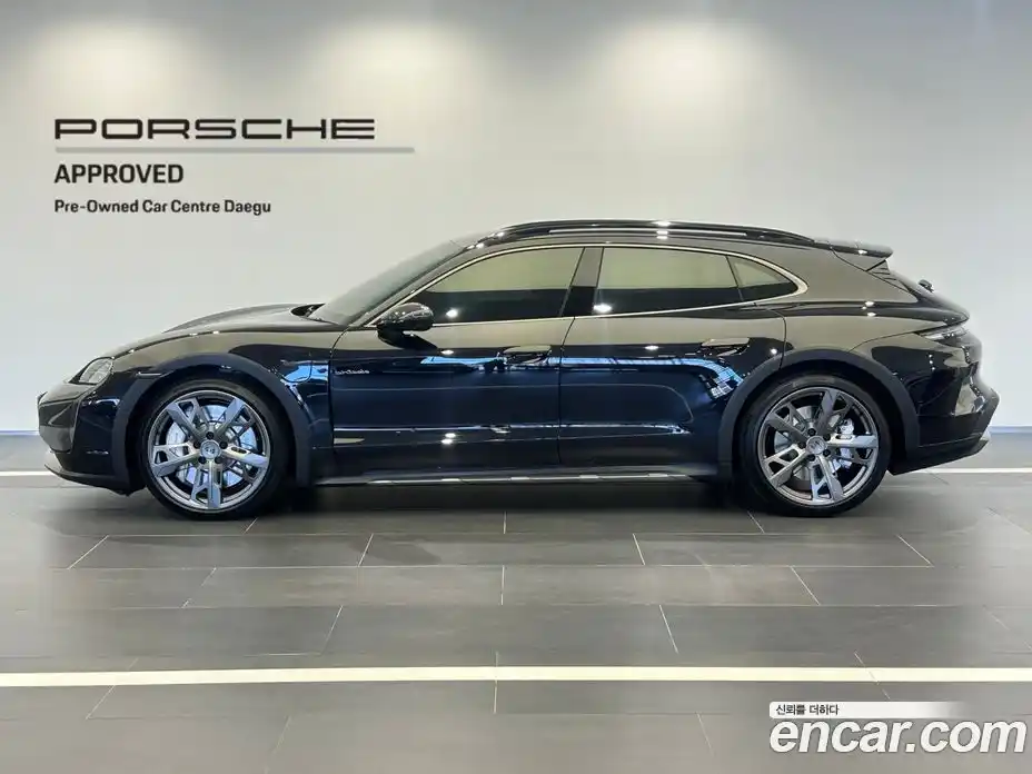 Porsche Taycan 2025 гидро в Москве № 824456, фото 3