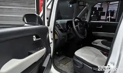 Kia Ray 2023 1.0 гидро в Москве № 1399462, миниатюра 10