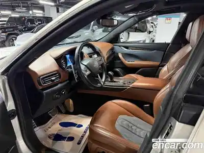 Maserati Levante 2017 3.0 гидро в Москве № 1399595, миниатюра 8