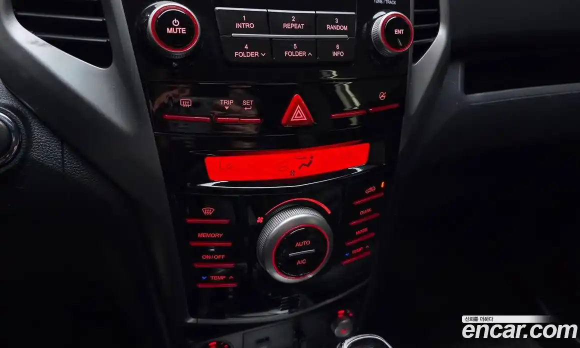 SsangYong TIBOLI 2015 1.6 гидро в Москве № 1400497, фото 17