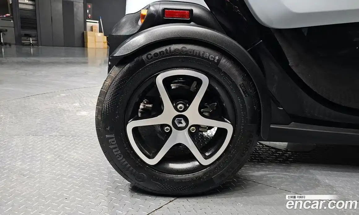 Renault Twizy 2017 0.1 гидро в Москве № 1402156, фото 5