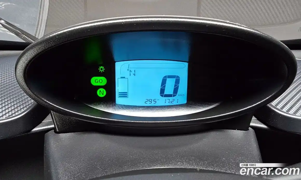 Renault Twizy 2017 0.1 гидро в Москве № 1402156, фото 8