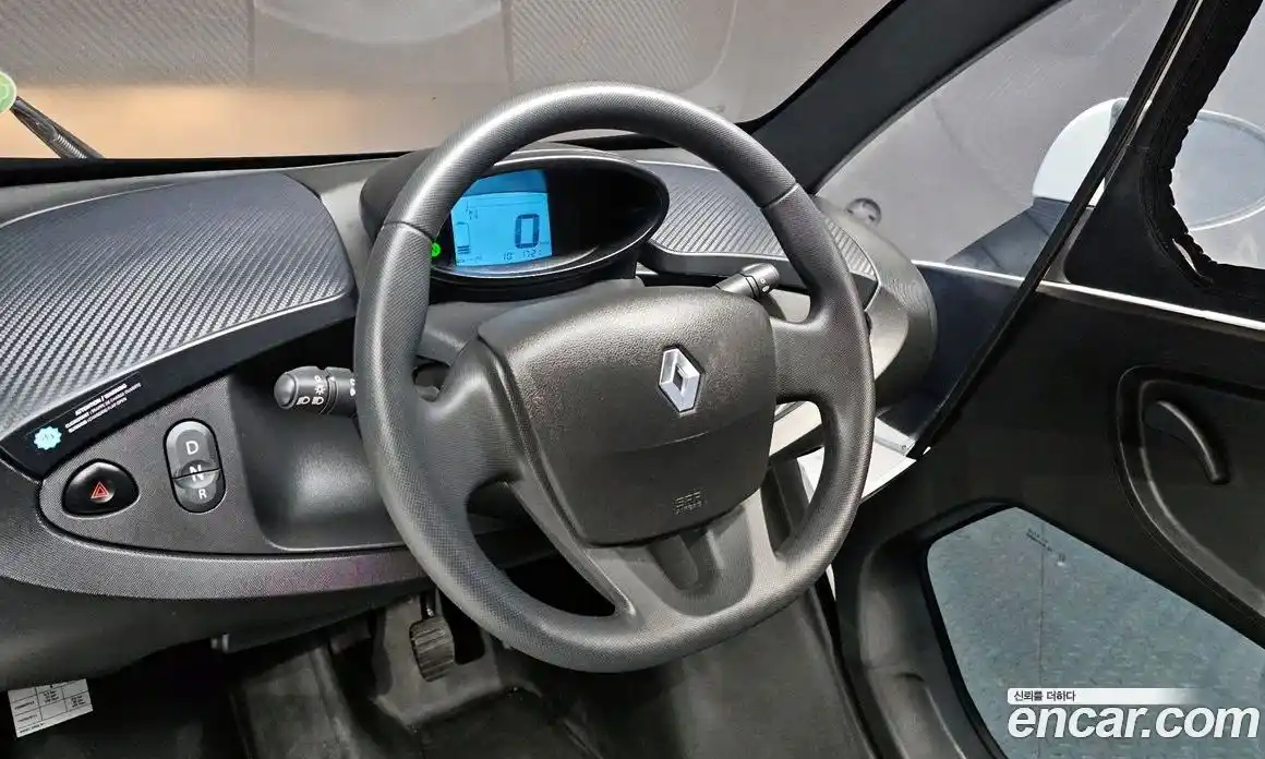 Renault Twizy 2017 0.1 гидро в Москве № 1402156, фото 10
