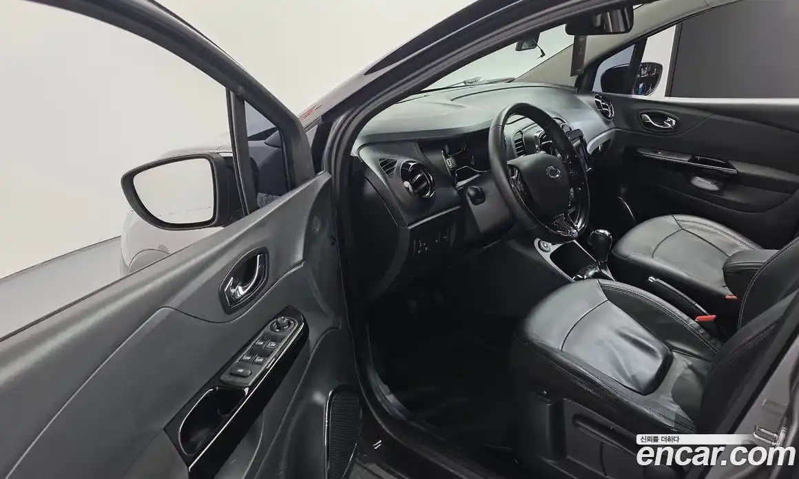 Renault QM3 2016 1.5 гидро в Москве № 1402803, фото 11
