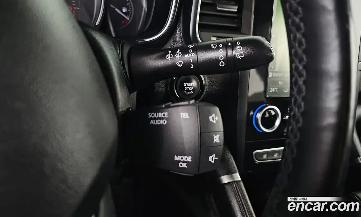 Renault QM6 2016 2.0 гидро в Москве № 1402856, фото 15