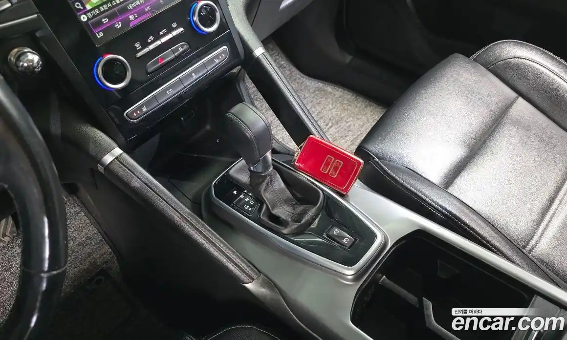 Renault QM6 2016 2.0 гидро в Москве № 1402867, фото 9