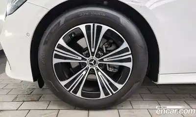 Mercedes-Benz E-Class 2025 2.0 гидро в Москве № 1403022, миниатюра 5