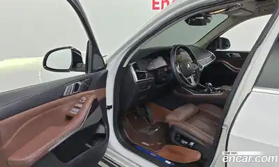 BMW X7 2022 3.0 гидро в Москве № 1403228, миниатюра 10