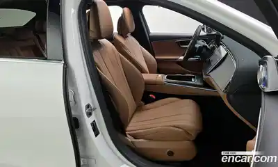 Mercedes-Benz E-Class 2024 2.0 гидро в Москве № 1403303, миниатюра 12