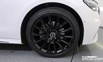 Mercedes-Benz E-Class 2024 2.0 гидро в Москве № 1403303, миниатюра 5