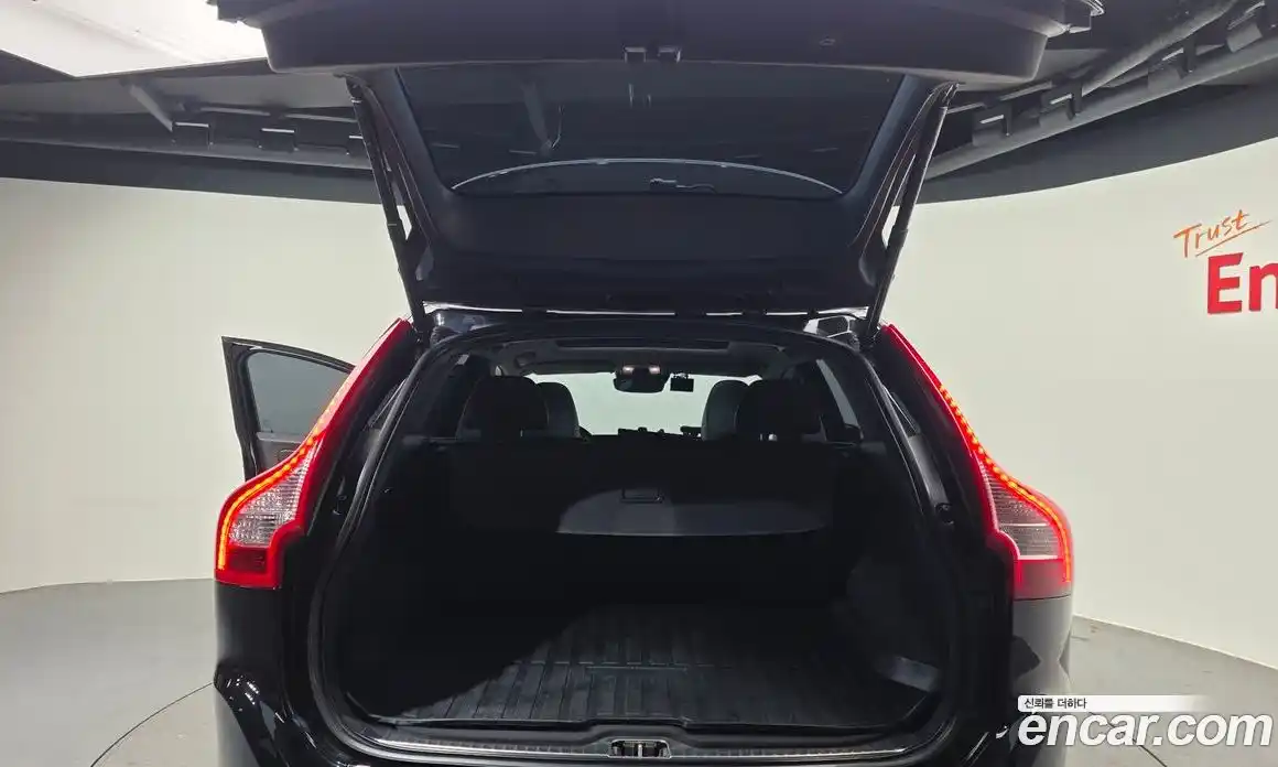 Volvo XC60 2017 2.0 гидро в Москве № 1404713, фото 20