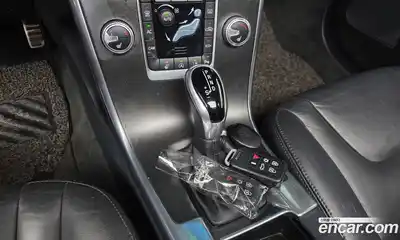 Volvo XC60 2017 2.0 гидро в Москве № 1404713, миниатюра 9