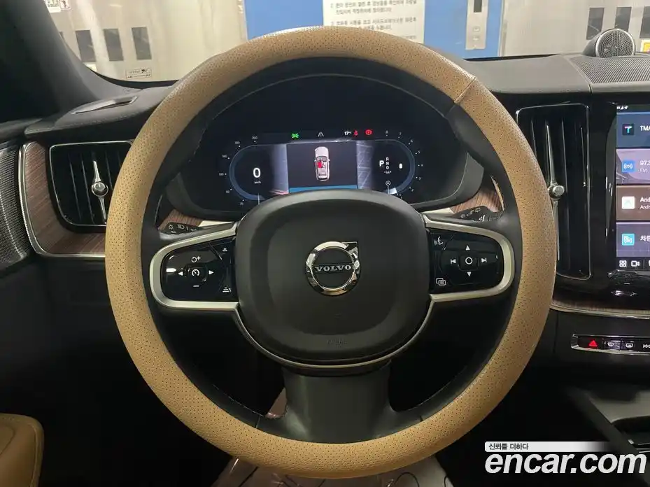 Volvo XC60 2025 2.0 гидро в Москве № 1404777, фото 17
