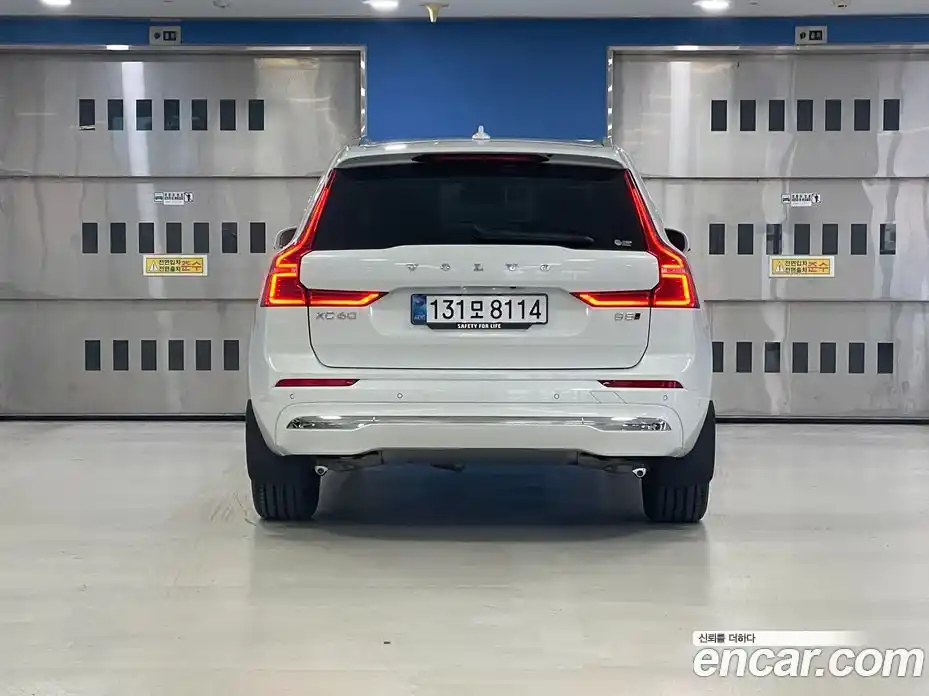 Volvo XC60 2025 2.0 гидро в Москве № 1404777, фото 4
