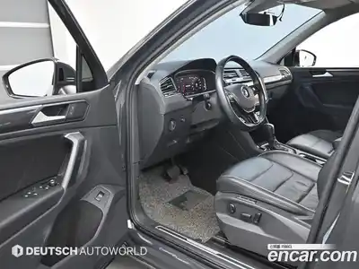 Volkswagen Tiguan 2020 2.0 гидро в Москве № 1405679, миниатюра 11