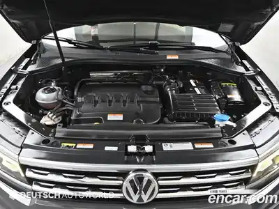 Volkswagen Tiguan 2020 2.0 гидро в Москве № 1405679, миниатюра 6
