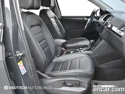 Volkswagen Tiguan 2020 2.0 гидро в Москве № 1405679, миниатюра 10