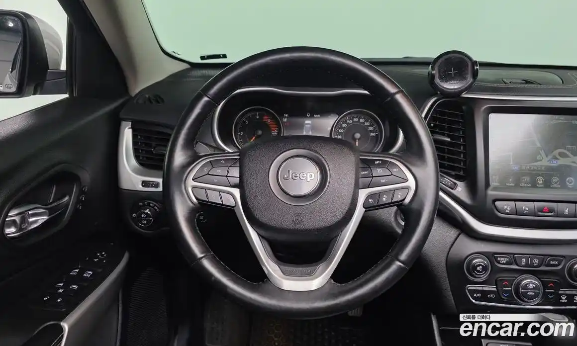 Jeep Cherokee 2018 2.2 гидро в Москве № 1405872, фото 13