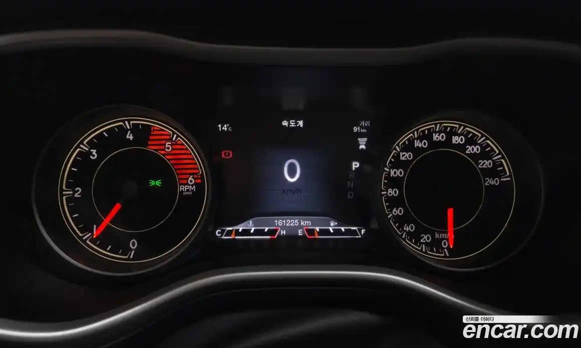 Jeep Cherokee 2018 2.2 гидро в Москве № 1405872, фото 8