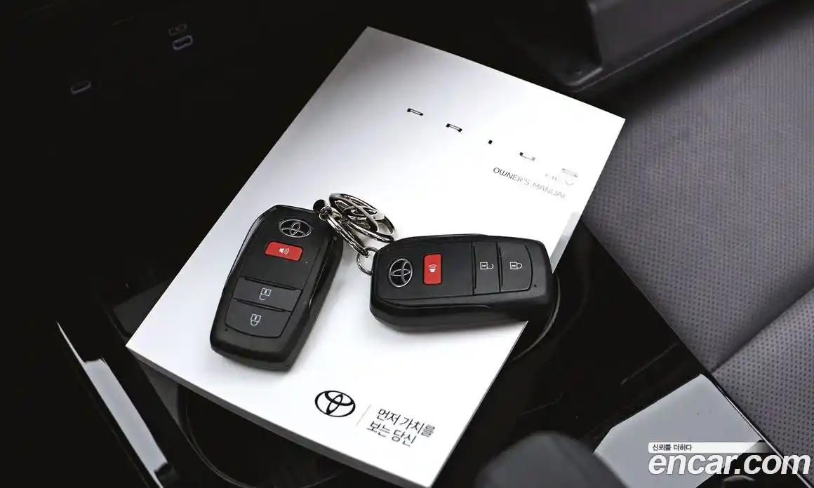 Toyota Prius 2024 2.0 вариатор в Москве № 1405993, фото 20