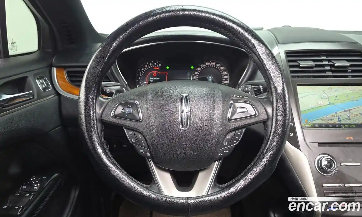 Lincoln MKC 2018 2.0 гидро в Москве № 1406350, фото 13