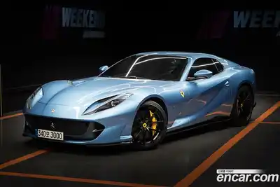 Ferrari 812, 2020