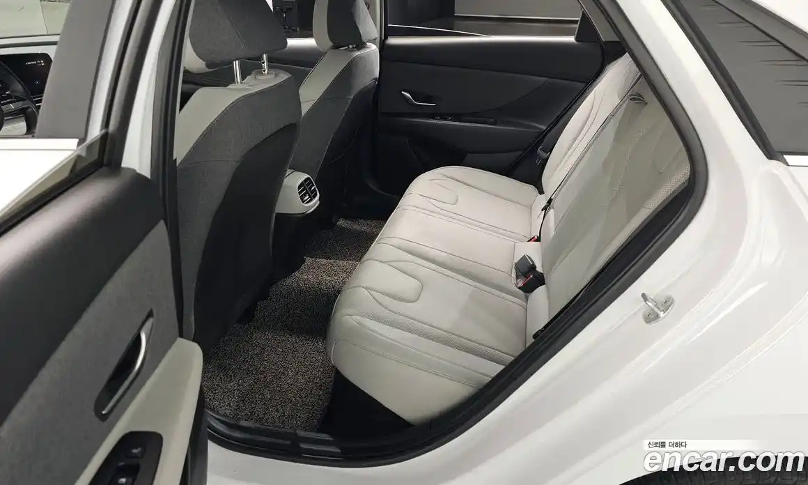 Hyundai Avante 2021 1.6 Автомат в Москве № 1417485, фото 11