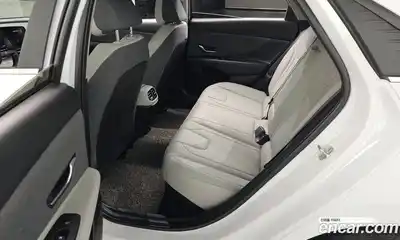 Hyundai Avante 2021 1.6 Автомат в Москве № 1417485, миниатюра 11