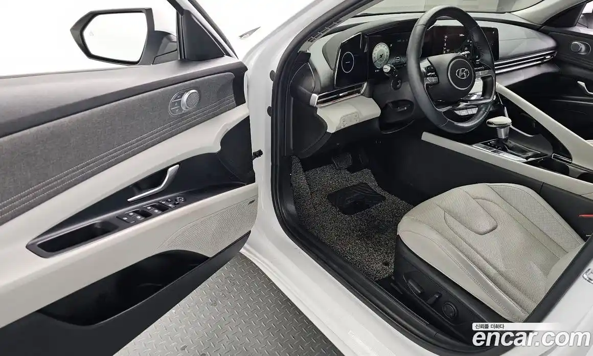 Hyundai Avante 2021 1.6 Автомат в Москве № 1417485, фото 10