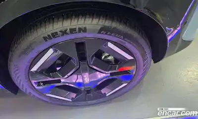 Kia EV3 2024 0.2 гидро в Москве № 1417910, миниатюра 9
