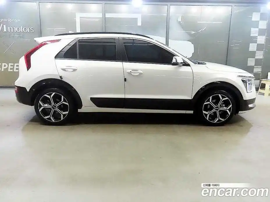 Kia Niro 2023 1.6 гидро в Москве № 1418257, фото 3