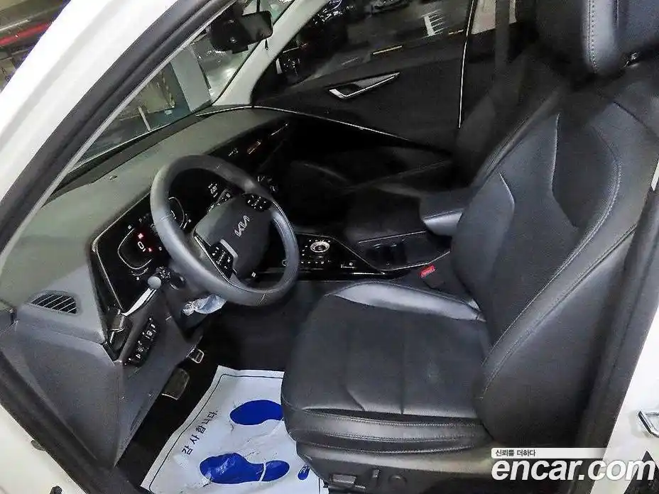 Kia Niro 2023 1.6 гидро в Москве № 1418257, фото 6