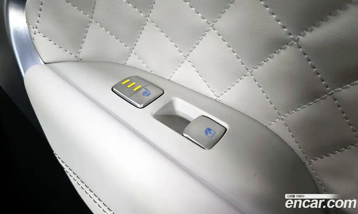 Genesis G70 2023 2.5 Автомат в Москве № 1418500, фото 18