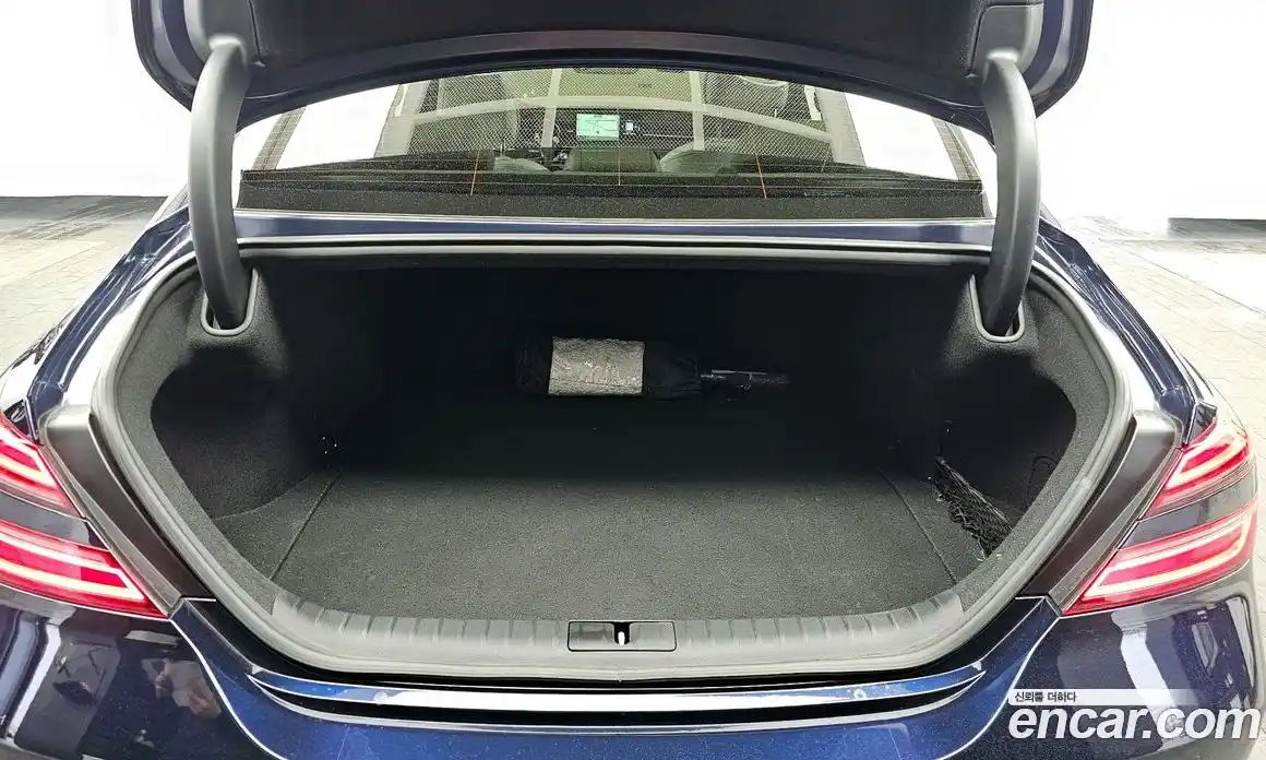 Genesis G70 2023 2.5 Автомат в Москве № 1418500, фото 20