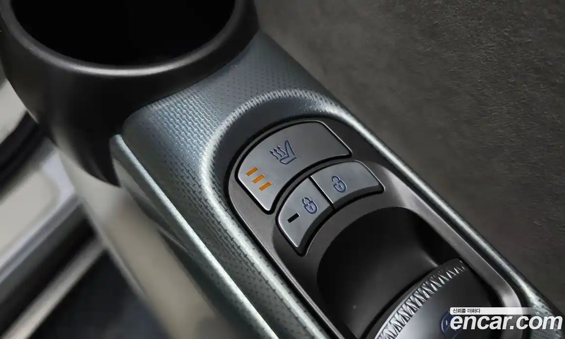 Genesis GV60 2022 0.1 Автомат в Москве № 1418502, фото 17