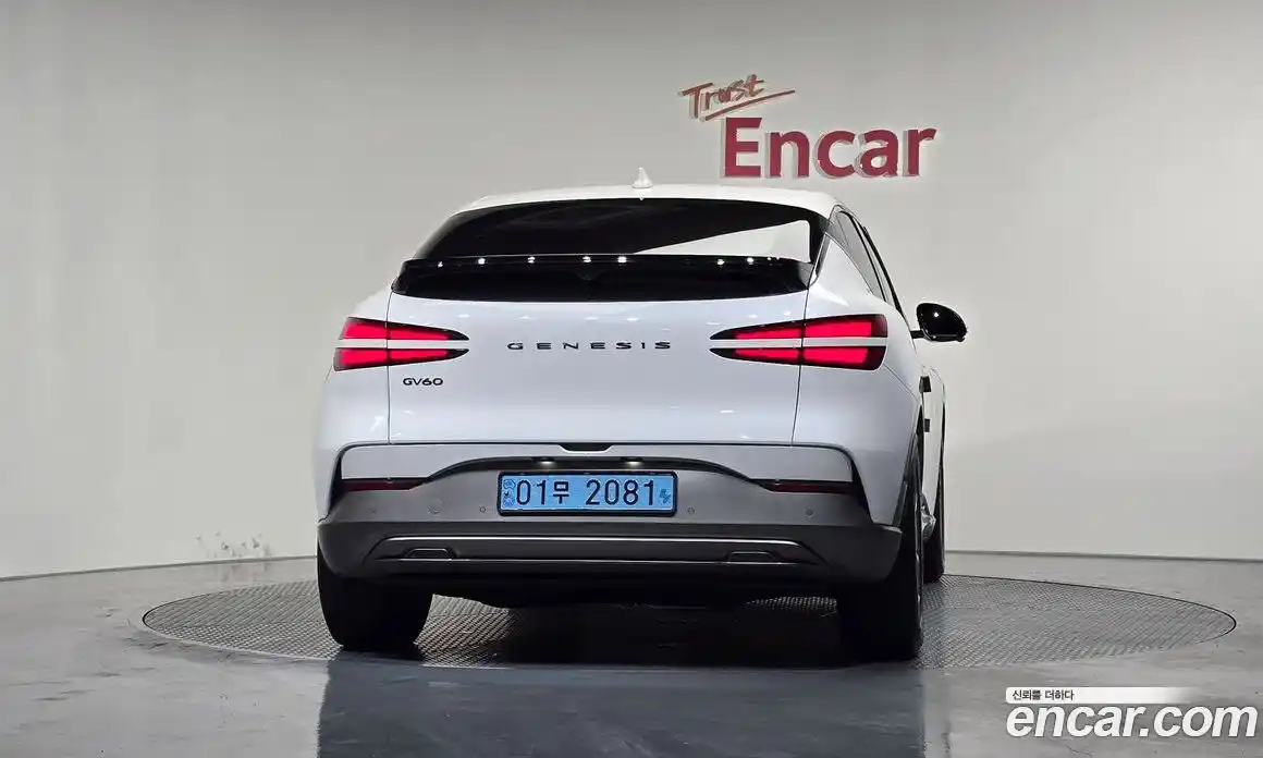 Genesis GV60 2022 0.1 Автомат в Москве № 1418502, фото 3