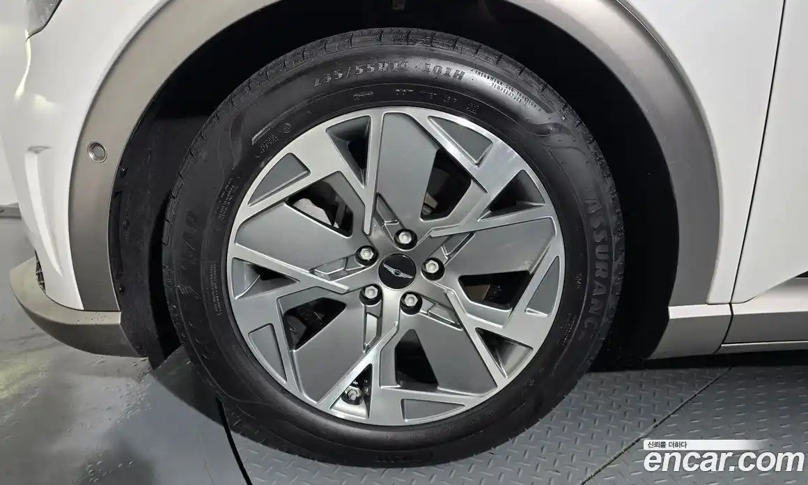 Genesis GV60 2022 0.1 Автомат в Москве № 1418502, фото 4