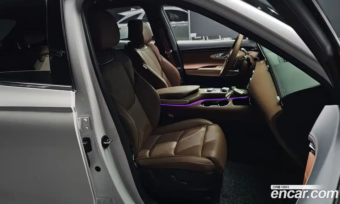 Genesis GV70 2022 2.5 Автомат в Москве № 1418583, фото 12