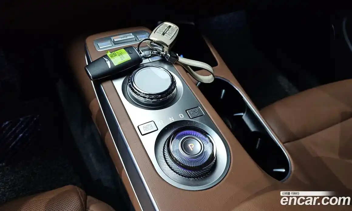 Genesis GV70 2022 2.5 Автомат в Москве № 1418583, фото 9