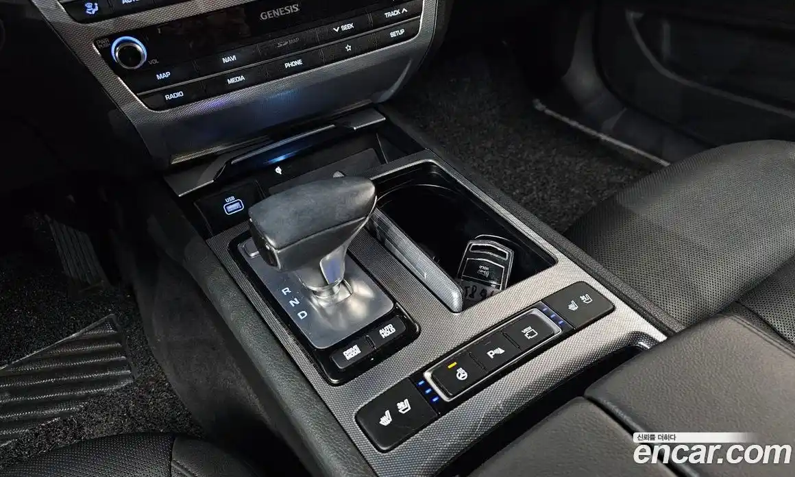 Genesis G80 2018 3.3 Автомат в Москве № 1418586, фото 9