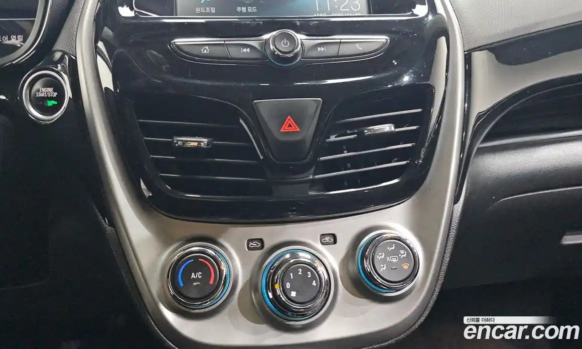 Chevrolet Spark 2016 1.0 гидро в Москве, фото 17