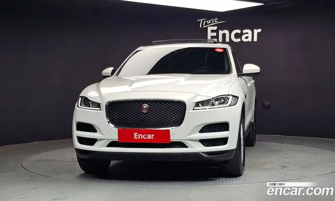 Jaguar F-Pace 2018 2.0 гидро в Москве № 1422706, фото 3