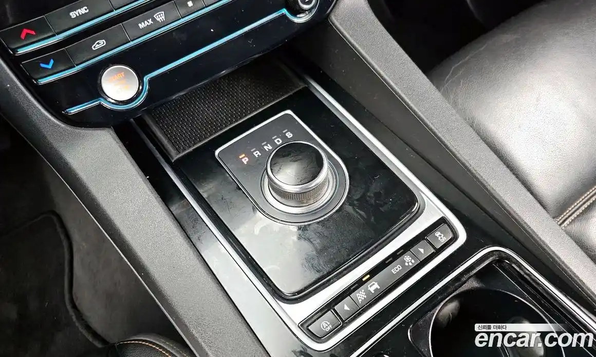 Jaguar F-Pace 2018 2.0 гидро в Москве № 1422706, фото 9