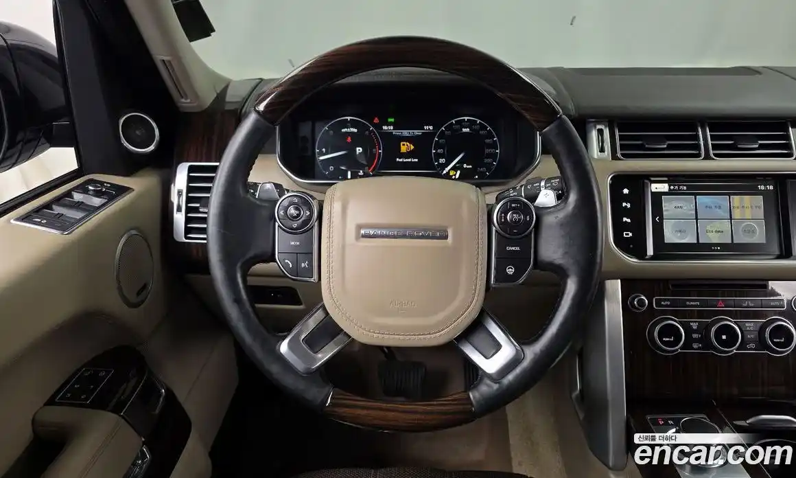Land Rover Range-Rover 2015 4.4 гидро в Москве № 1423377, фото 12