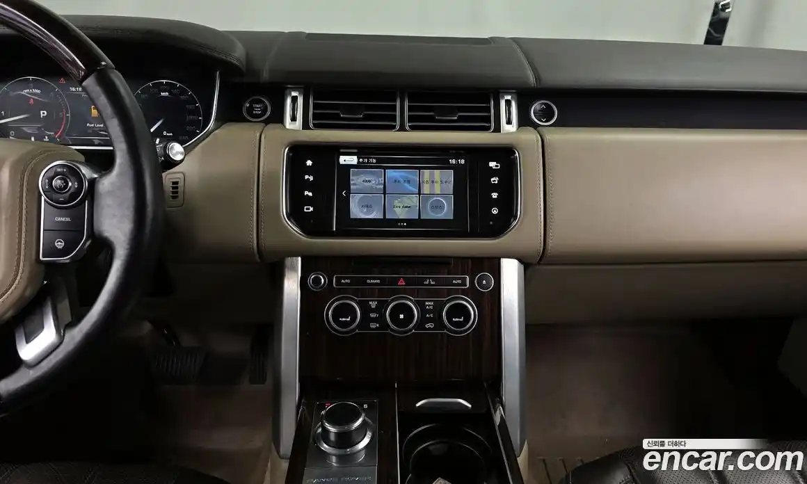 Land Rover Range-Rover 2015 4.4 гидро в Москве № 1423377, фото 13
