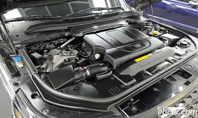 Land Rover Range-Rover 2015 4.4 гидро в Москве № 1423377, миниатюра 6
