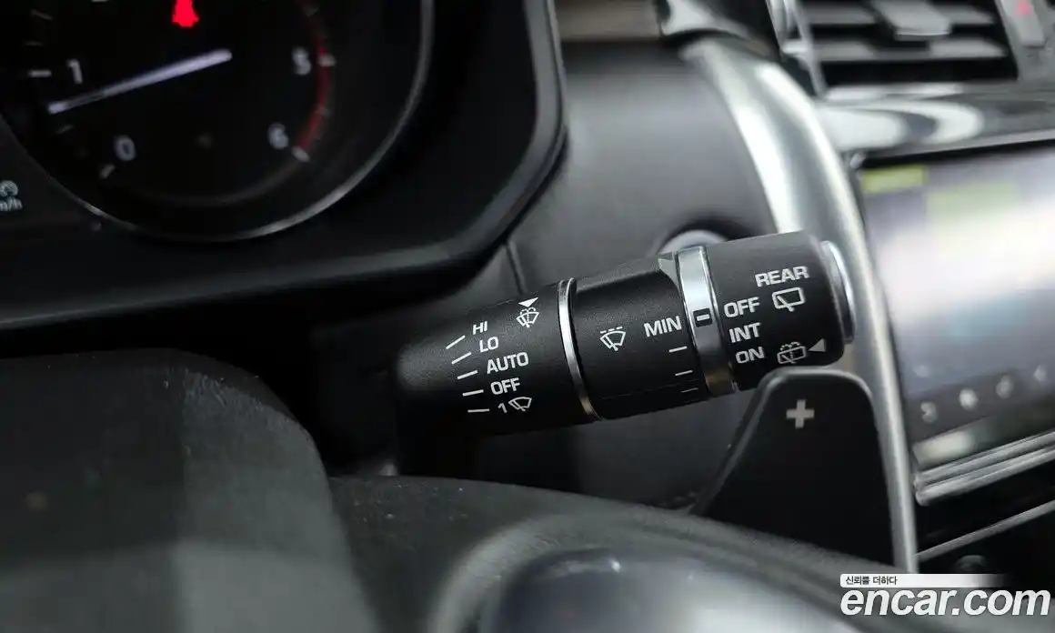 Land Rover Discovery 2017 3.0 гидро в Москве № 1423386, фото 16