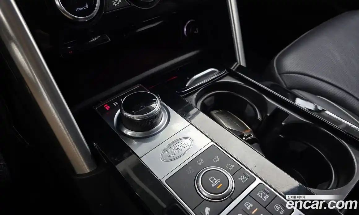 Land Rover Discovery 2017 3.0 гидро в Москве № 1423386, фото 9